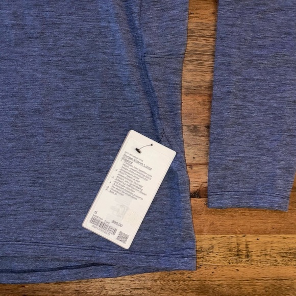 Mens Lululemon Blue Surge Warm Long Sleeve w Thumbholes MSRP $98 - Picture 4 of 6